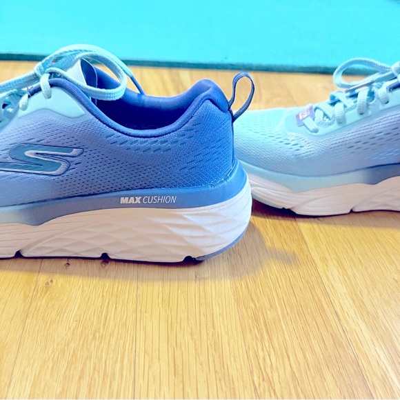 Skechers Blue Sneakers, Size 6 - Picture 3 of 8